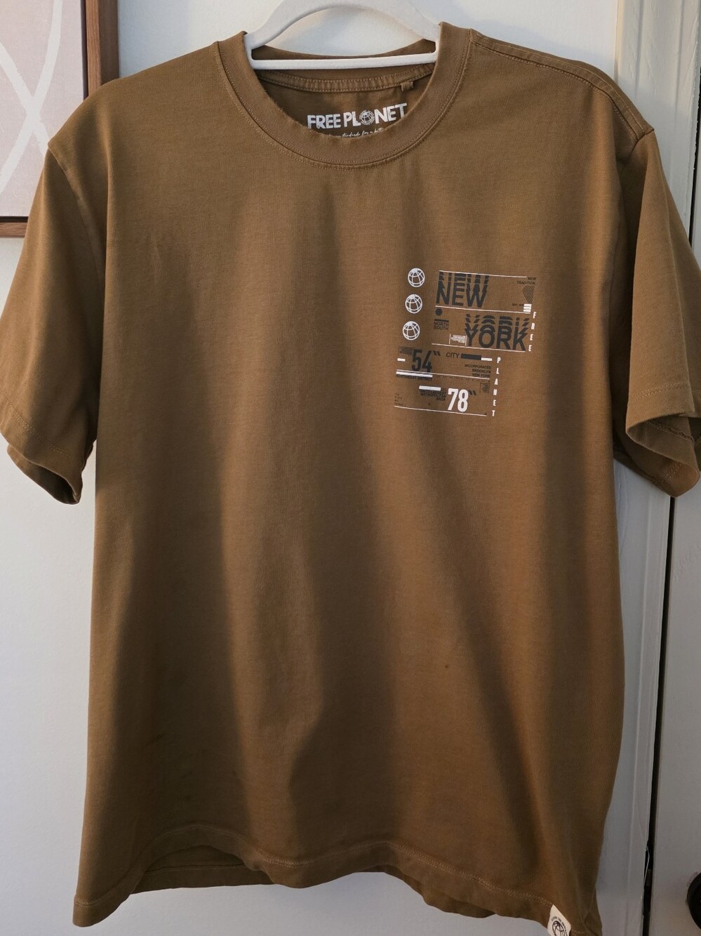 Free Planet Men's Brown Graphic Tee - New York Print